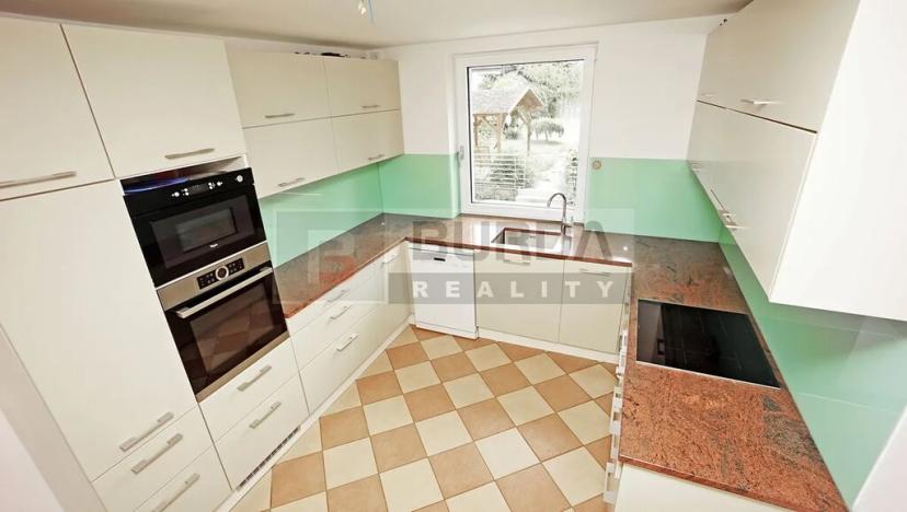 Prodej rodinného domu, Mělník, Komenského, 203 m2