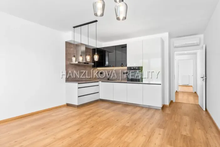 Pronájem bytu 3+kk, České Budějovice - České Budějovice 2, Branišovská, 75 m2
