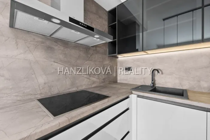 Pronájem bytu 3+kk, České Budějovice - České Budějovice 2, Branišovská, 75 m2