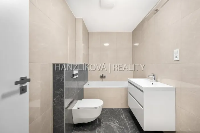 Pronájem bytu 3+kk, České Budějovice - České Budějovice 2, Branišovská, 75 m2