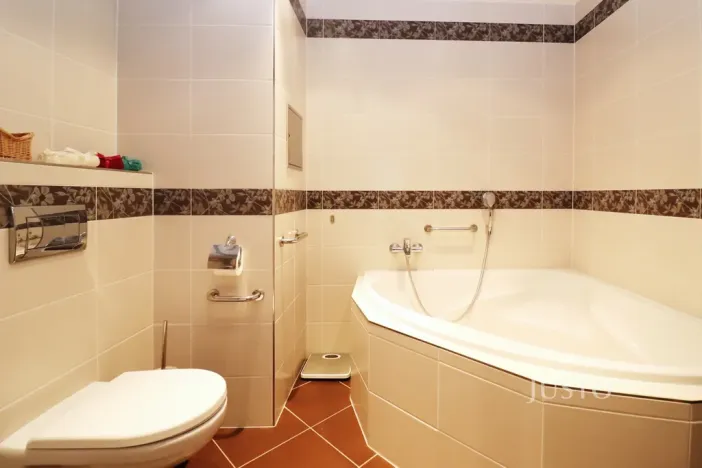 Pronájem bytu 2+kk, Praha, Pavla Beneše, 59 m2