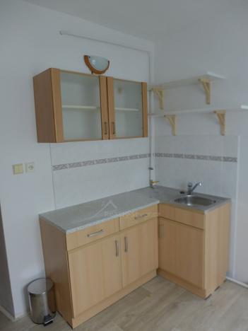 Pronájem bytu 1+kk, Nový Bor, Palackého náměstí, 30 m2