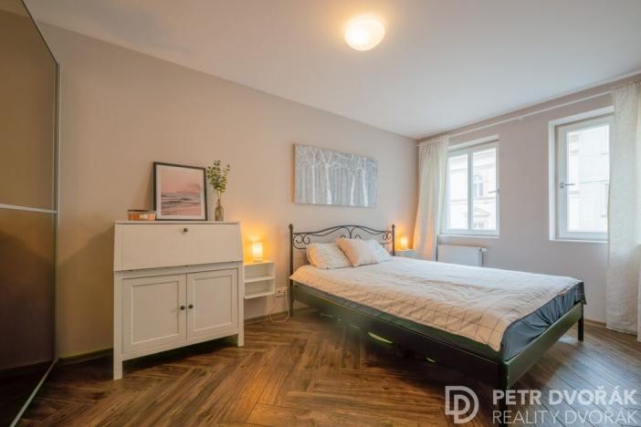 Pronájem bytu 3+kk, Praha - Vinohrady, Záhřebská, 68 m2