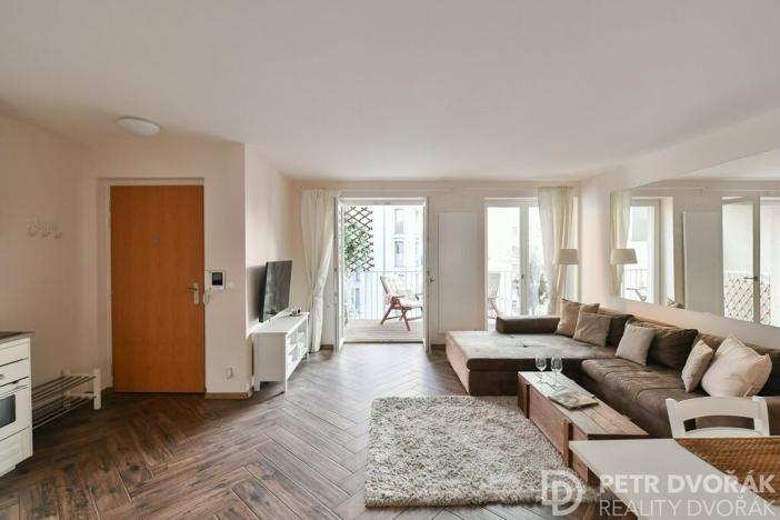 Pronájem bytu 3+kk, Praha - Vinohrady, Záhřebská, 68 m2