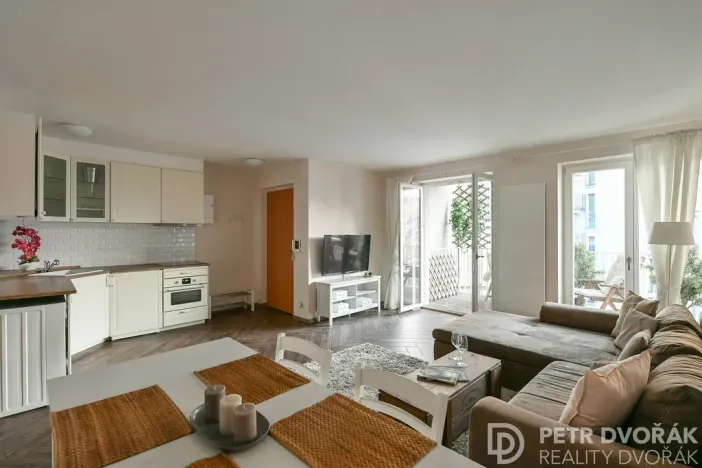 Pronájem bytu 3+kk, Praha - Vinohrady, Záhřebská, 68 m2