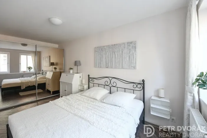 Pronájem bytu 3+kk, Praha - Vinohrady, Záhřebská, 68 m2