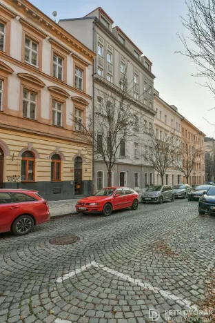 Pronájem bytu 3+kk, Praha - Vinohrady, Záhřebská, 68 m2