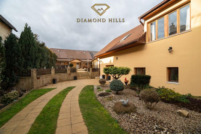 Prodej rodinného domu, Kozojedy, Českobrodská, 299 m2