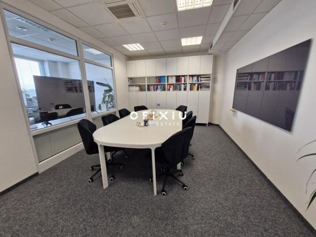 Pronájem kanceláře, Brno, Tuřanka, 340 m2