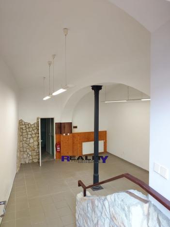 Pronájem kanceláře, Žatec, třída Obránců míru, 38 m2