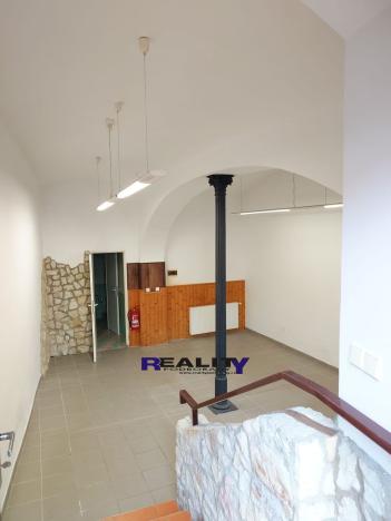 Pronájem kanceláře, Žatec, třída Obránců míru, 38 m2