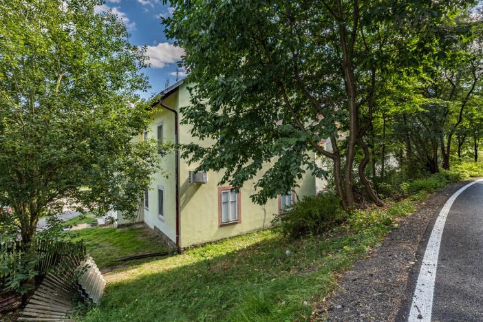 Prodej bytu 1+kk, Zvěstov - Roudný, 27 m2