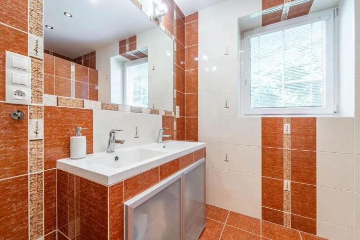 Prodej rodinného domu, Babice, Honzíkova, 389 m2