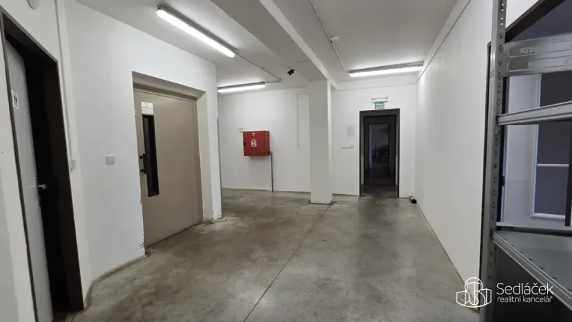 Pronájem obchodního prostoru, Sokolov, Trocnovská, 876 m2