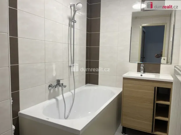 Pronájem bytu 2+1, Velvary, Na Průhoně, 70 m2
