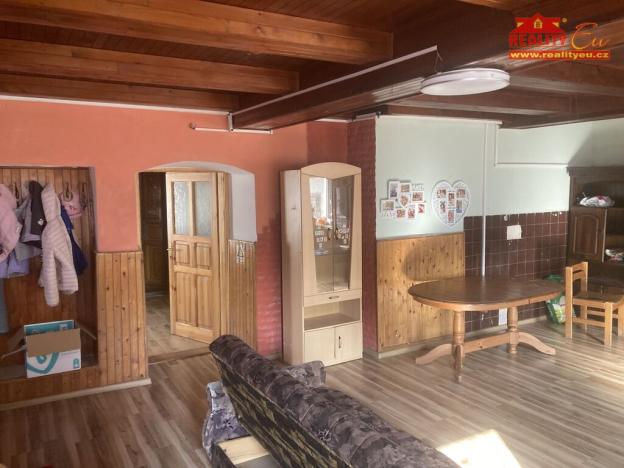 Prodej rodinného domu, Hejtmánkovice, 460 m2