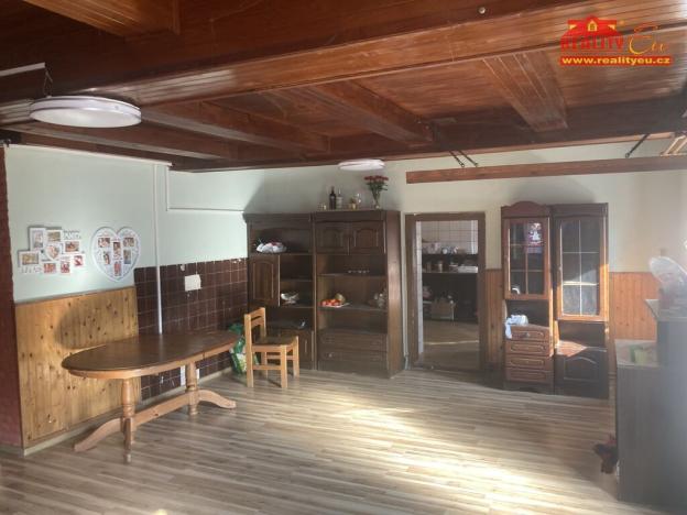 Prodej rodinného domu, Hejtmánkovice, 460 m2