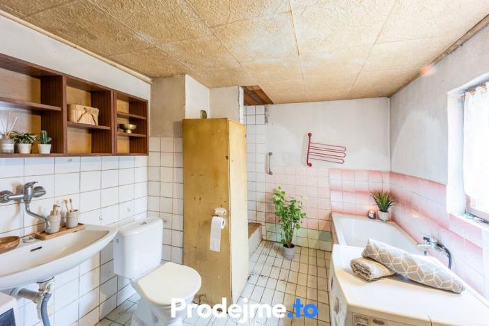 Prodej rodinného domu, Šumná, 161 m2