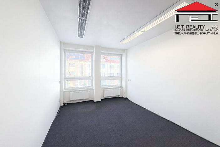 Pronájem kanceláře, Brno, Kroftova, 19 m2