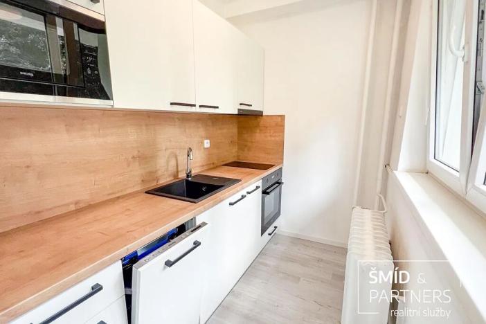 Pronájem bytu 1+kk, Kolín, Na Magistrále, 30 m2