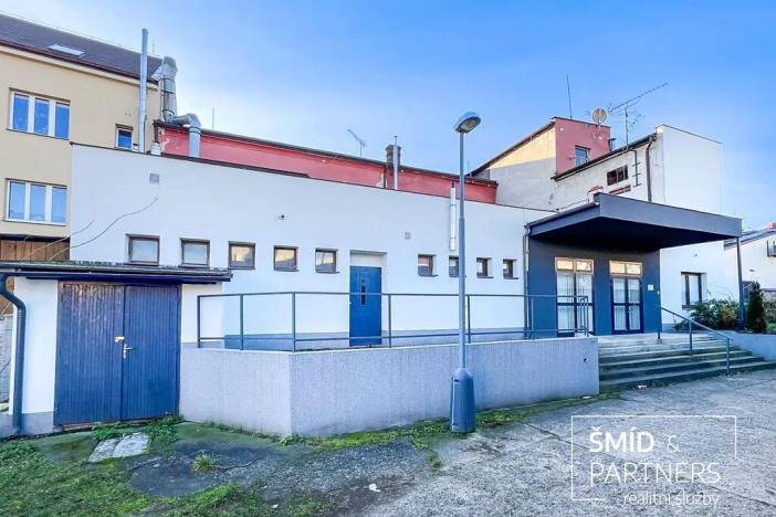 Prodej komerční nemovitosti, Kolín, Kmochova, 560 m2