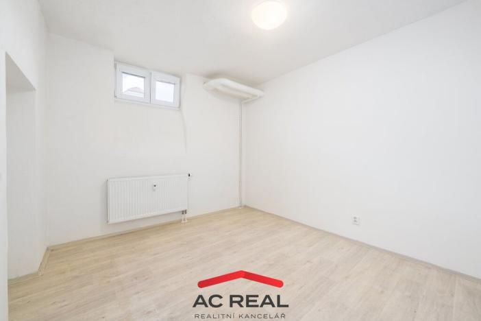 Prodej bytu 2+kk, Brno, Hostislavova, 39 m2