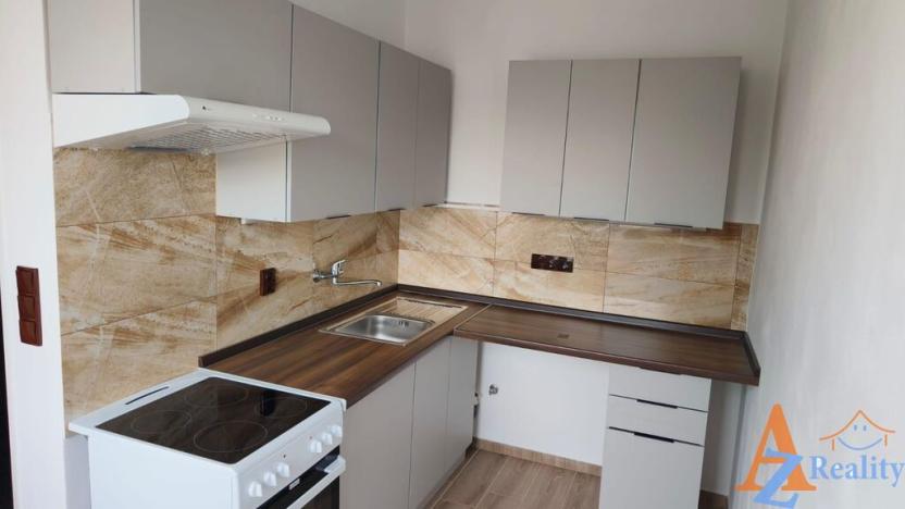 Pronájem bytu 2+1, Chomutov, Bezručova, 60 m2