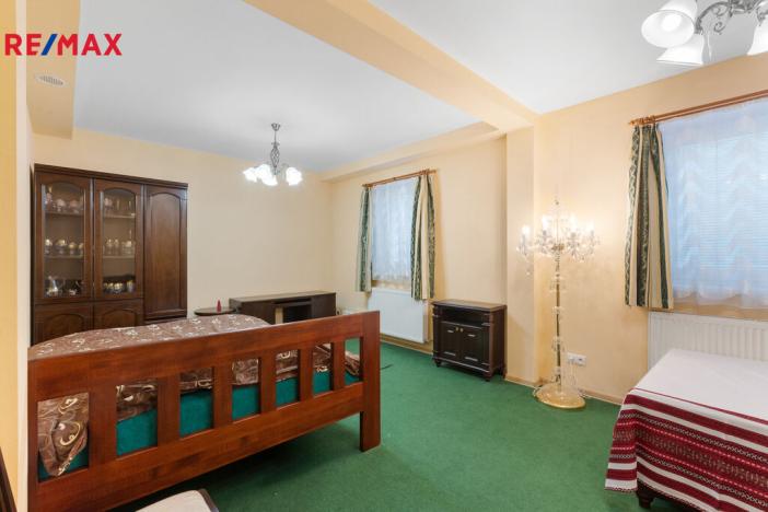 Prodej zemědělské usedlosti, Nová Role - Mezirolí, 900 m2