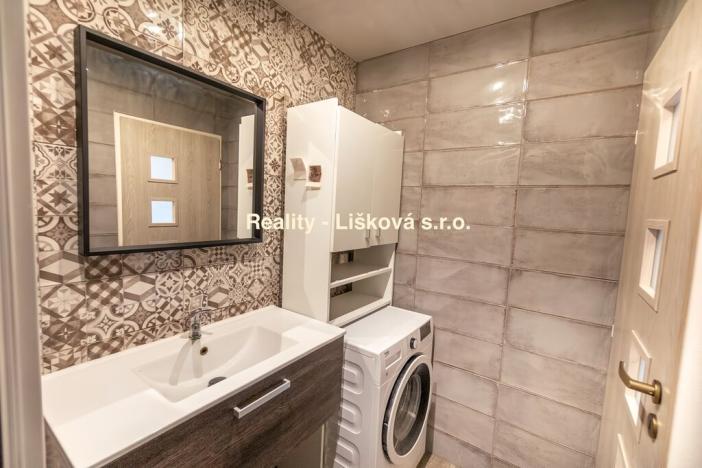 Prodej bytu 2+1, Ústí nad Labem - Střekov, Kozinova, 54 m2