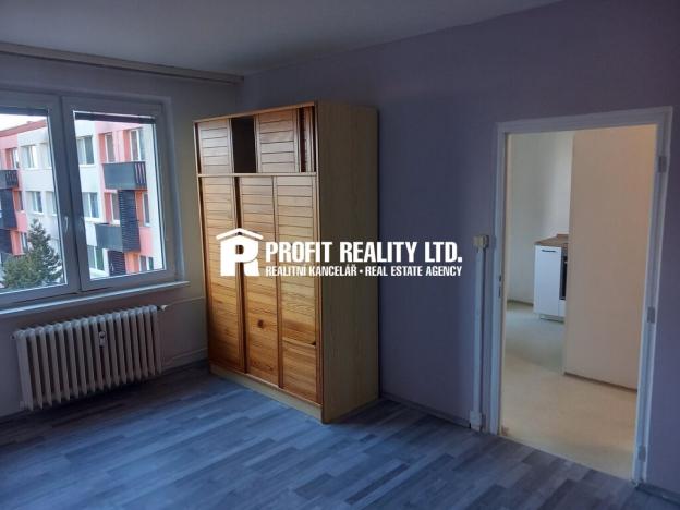 Pronájem bytu 1+1, Hradec Králové - Nový Hradec Králové, Hrdého, 36 m2