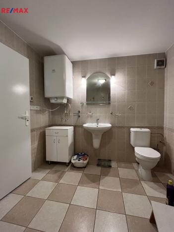 Prodej rodinného domu, Babice, 184 m2