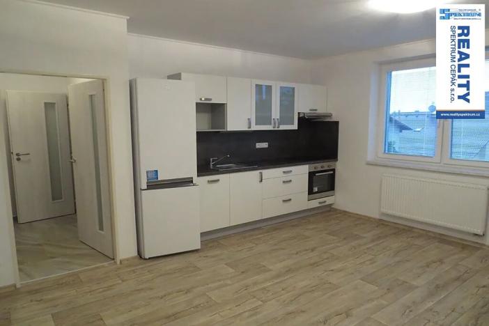Pronájem bytu 2+kk, Kamenný Újezd, 5. května, 42 m2