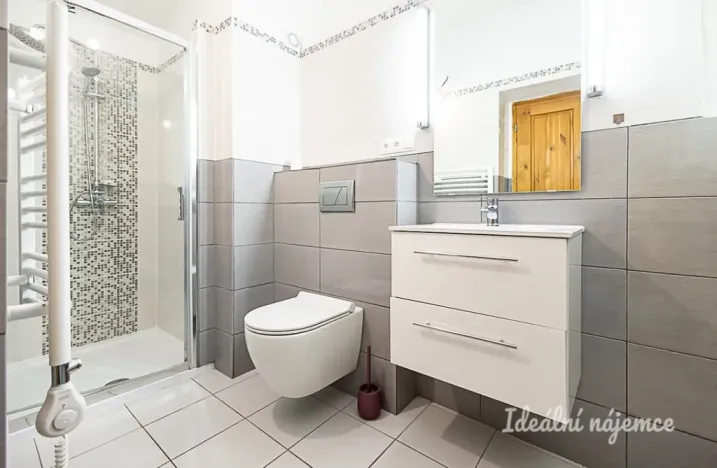 Pronájem bytu 6+kk a větší, Praha - Královice, K Uhříněvsi, 221 m2