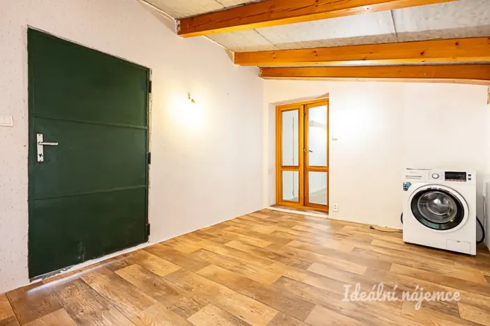 Pronájem bytu 6+kk a větší, Praha - Královice, K Uhříněvsi, 221 m2