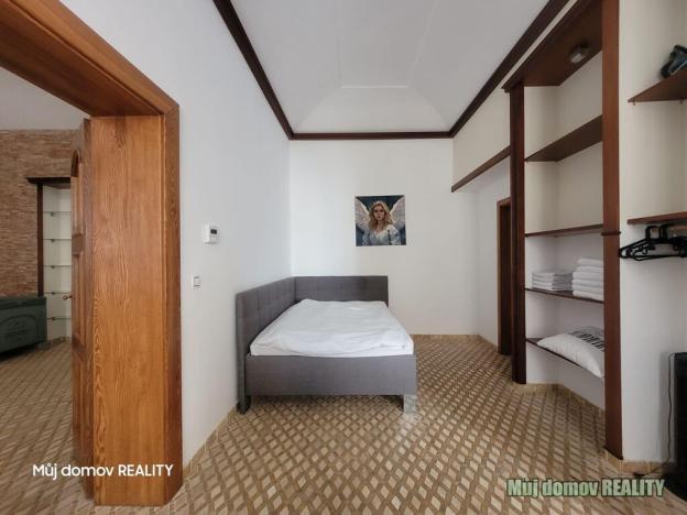 Prodej komerční nemovitosti, Praha - Nové Město, U půjčovny, 80 m2