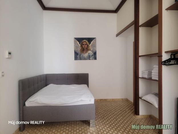 Prodej komerční nemovitosti, Praha - Nové Město, U půjčovny, 80 m2