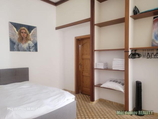 Prodej komerční nemovitosti, Praha - Nové Město, U půjčovny, 80 m2