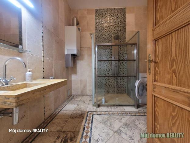 Prodej komerční nemovitosti, Praha - Nové Město, U půjčovny, 80 m2