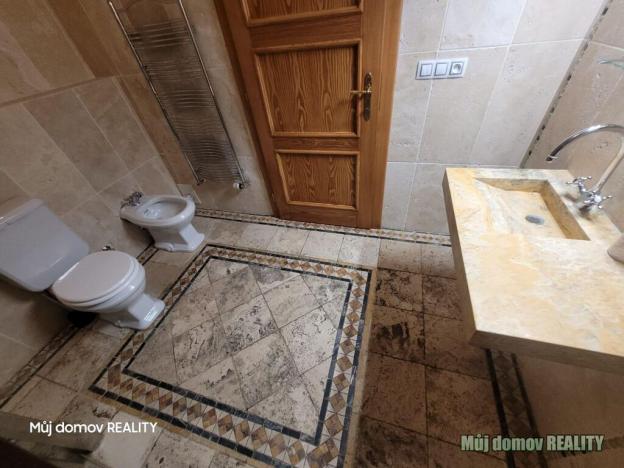 Prodej komerční nemovitosti, Praha - Nové Město, U půjčovny, 80 m2