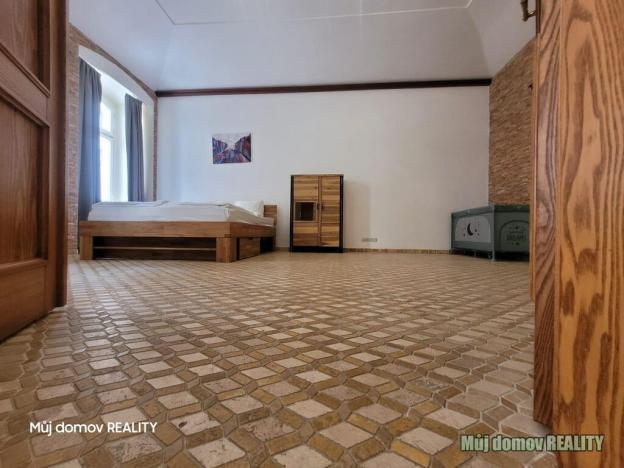 Prodej komerční nemovitosti, Praha - Nové Město, U půjčovny, 80 m2