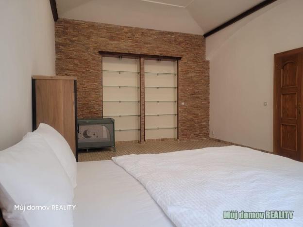 Prodej komerční nemovitosti, Praha - Nové Město, U půjčovny, 80 m2