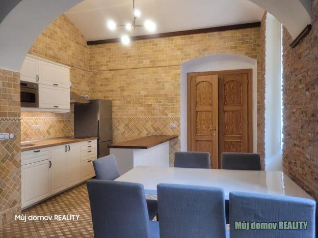 Prodej komerční nemovitosti, Praha - Nové Město, U půjčovny, 80 m2