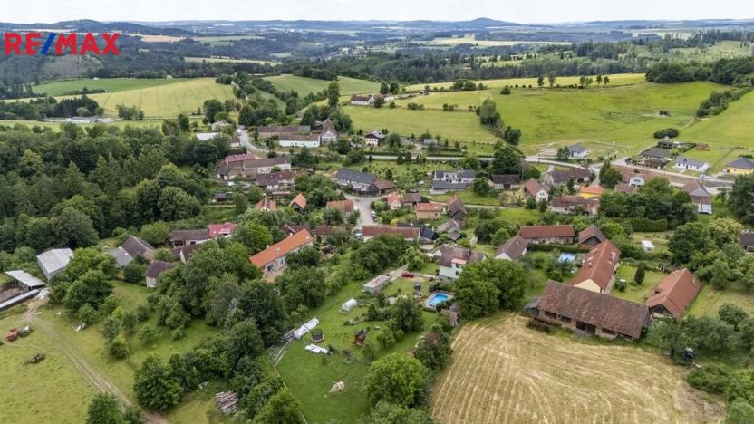 Prodej rodinného domu, Všechlapy, 200 m2