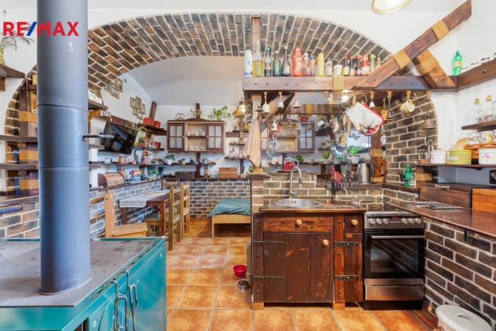 Prodej rodinného domu, Všechlapy, 200 m2