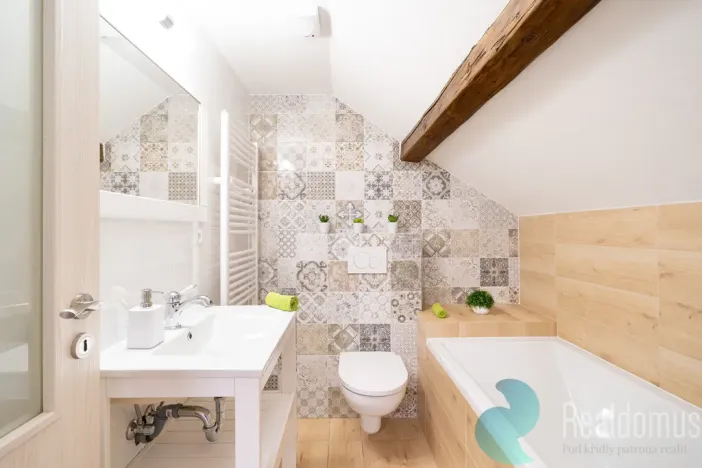 Prodej vícegeneračního domu, Rožmberk nad Vltavou, 302 m2