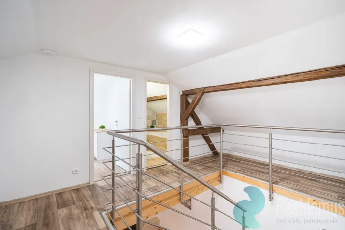 Prodej rodinného domu, Rožmberk nad Vltavou, 302 m2