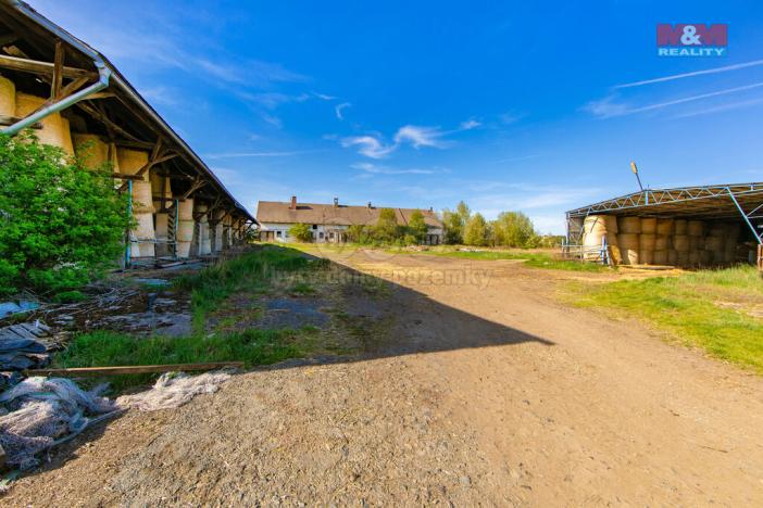 Prodej zemědělského objektu, Černovice, 4026 m2