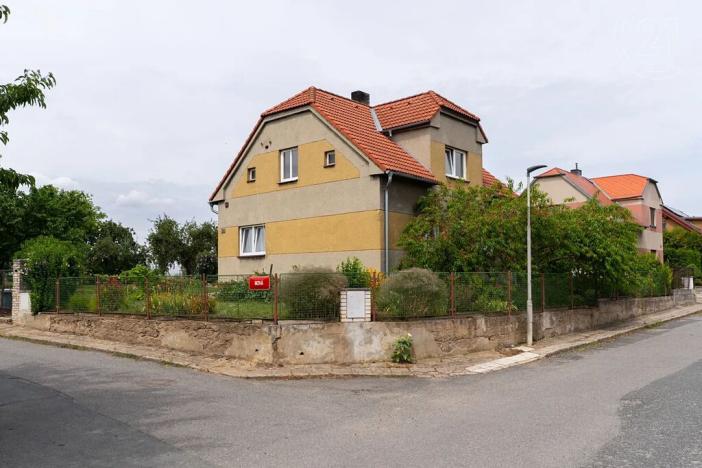 Prodej rodinného domu, Podolanka, 147 m2