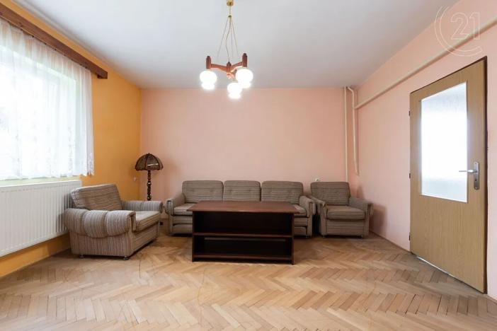 Prodej rodinného domu, Podolanka, 147 m2