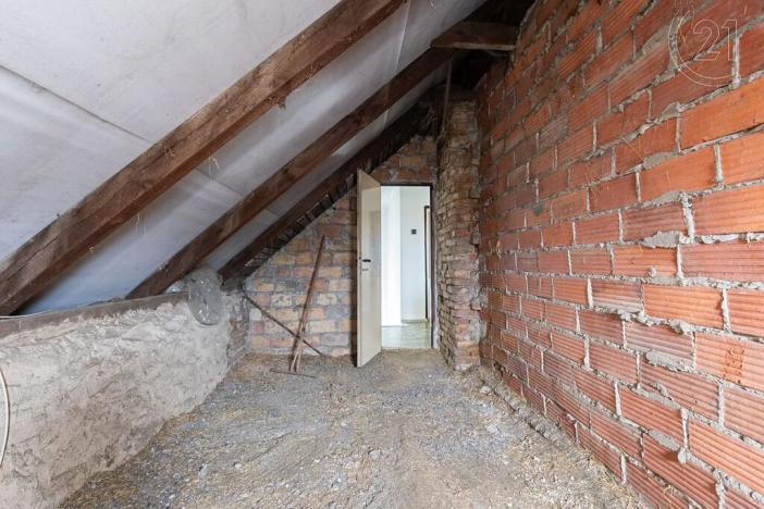 Prodej rodinného domu, Podolanka, 147 m2